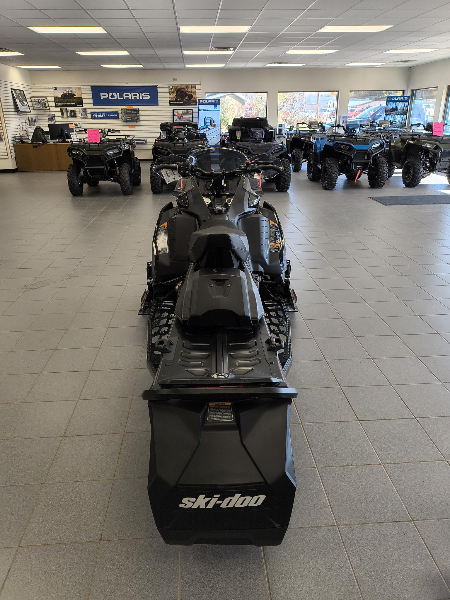2025 Ski-Doo Renegade Adrenaline 900 ACE Turbo R RipSaw 1.25" ES / DTSB - Photo 4
